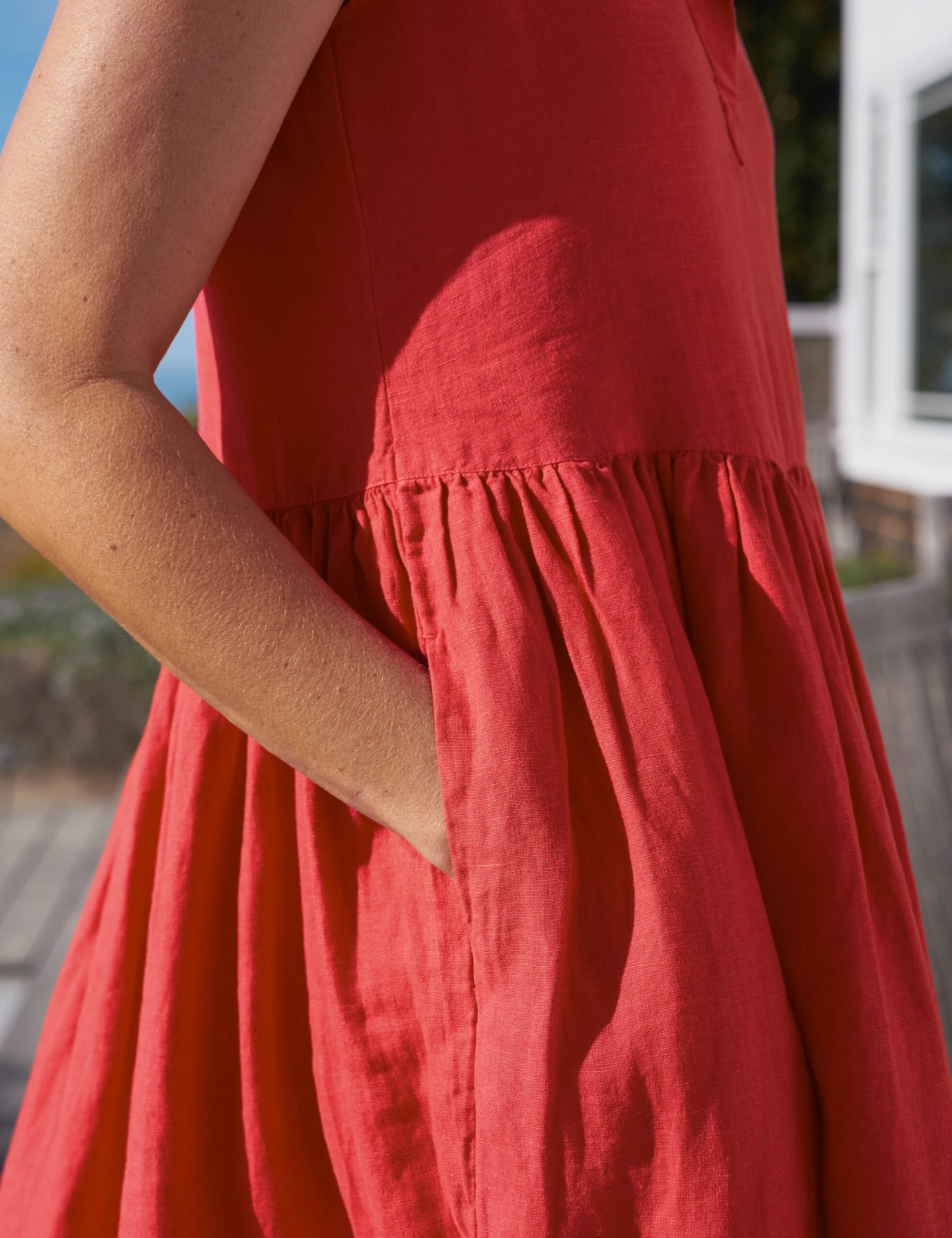 DAPHNE Summer Red, Washed Linen 3 DAPHNE Summer Red, Washed Linen - Image 3