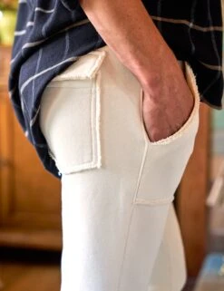 BLACKROCK Vintage White, Triple Fleece -Frank And Eileen Shop 10 LAB644TF VWT SHIRLEY BKCW Ray Roberts 24FA 1215 sRGB