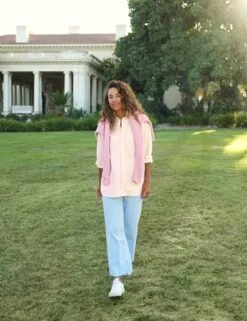 WEXFORD Soft Blue, Italian Performance Linen -Frank And Eileen Shop 11 SHIRLEY YLSX SWEATER02 CRFK WEXFORD SFBL PALOMA JONAS 25SP 3756 sRGB