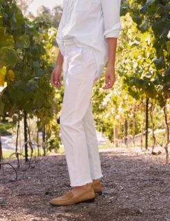 BLACKROCK Chalk, Italian Peached Twill 10 BLACKROCK Chalk, Italian Peached Twill -Frank And Eileen Shop 112 BLACKROCK CHLK JOEDY WHTD Model MicheleOuellet 23FA 0254 sRGB