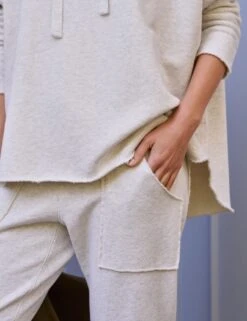 VENICE TRAVEL SET Heather White Melange 6 VENICE TRAVEL SET Heather White Melange -Frank And Eileen Shop 13 LABSET12 HTWM NathalieDarcas 25RE JAN 6413 sRGB