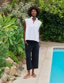 PENNY British Royal Navy, Triple Fleece -Frank And Eileen Shop 17 LAB119HJ WHT LAB646TF BRNV MILAN SU25 JUNE 2740 sRGB