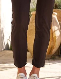 MURPHY Irish Chocolate, Super Stretch 6 MURPHY Irish Chocolate, Super Stretch -Frank And Eileen Shop 18 LAB228TF WHT LAB600 IRCH Simone Norblom 24SP 1438 sRGB