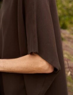 MONTAUK TRAVEL SET Irish Chocolate -Frank And Eileen Shop 20 LABSET11 IRCH Model Kristine Szabo 23FA 9020 sRGB