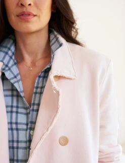 MINI BELFAST Vintage Rose, Triple Fleece -Frank And Eileen Shop 21 KILLIAN WHD EILEEN MBPF LABCROP VROS Model JessicaMau 24RE 1655 sRGB