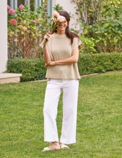 MONTECITO VEST Sand, Pure Italian Cotton -Frank And Eileen Shop 26 WEXFORD WTL SWEATER05 SNDK KristenJadlow 25SP March 0346 sRGB