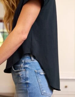 THEO British Royal Navy, Heritage Jersey -Frank And Eileen Shop 30 LAB219 BRNV MONAGHAN 1997 Model Clara Settje 23SP 5201 sRGB