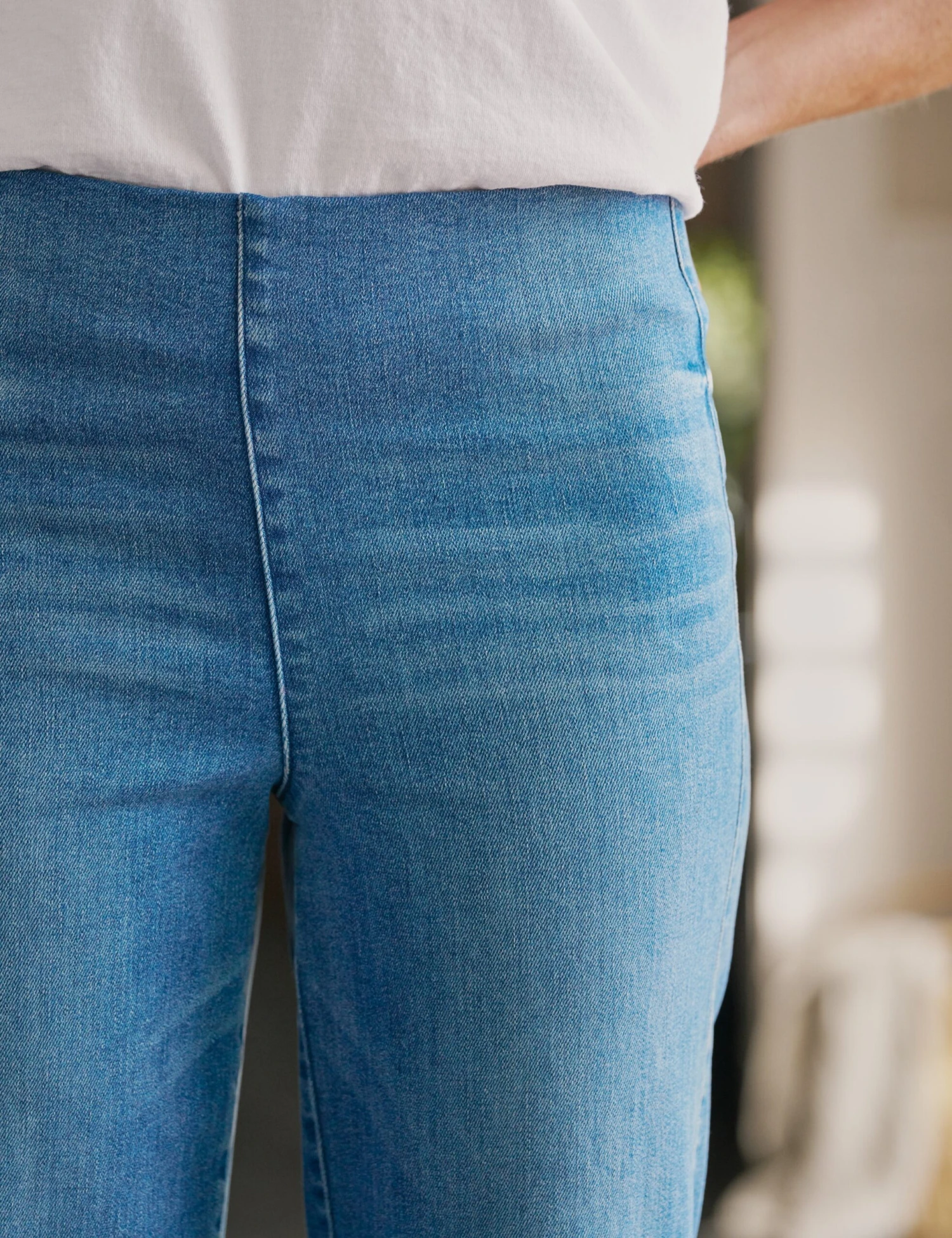 WESTPORT ILLUSION 2013 Wash, Italian Dream™ Denim 3 WESTPORT ILLUSION 2013 Wash, Italian Dream™ Denim - Image 3