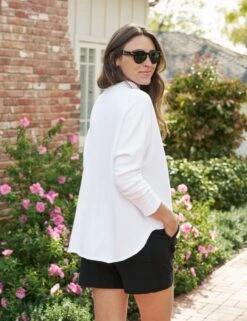 EFFIE White, Triple Fleece -Frank And Eileen Shop 37 LAB518TF WHT WATERFORD BKL Model Ray Roberts 23SU 5369 v1 sRGB