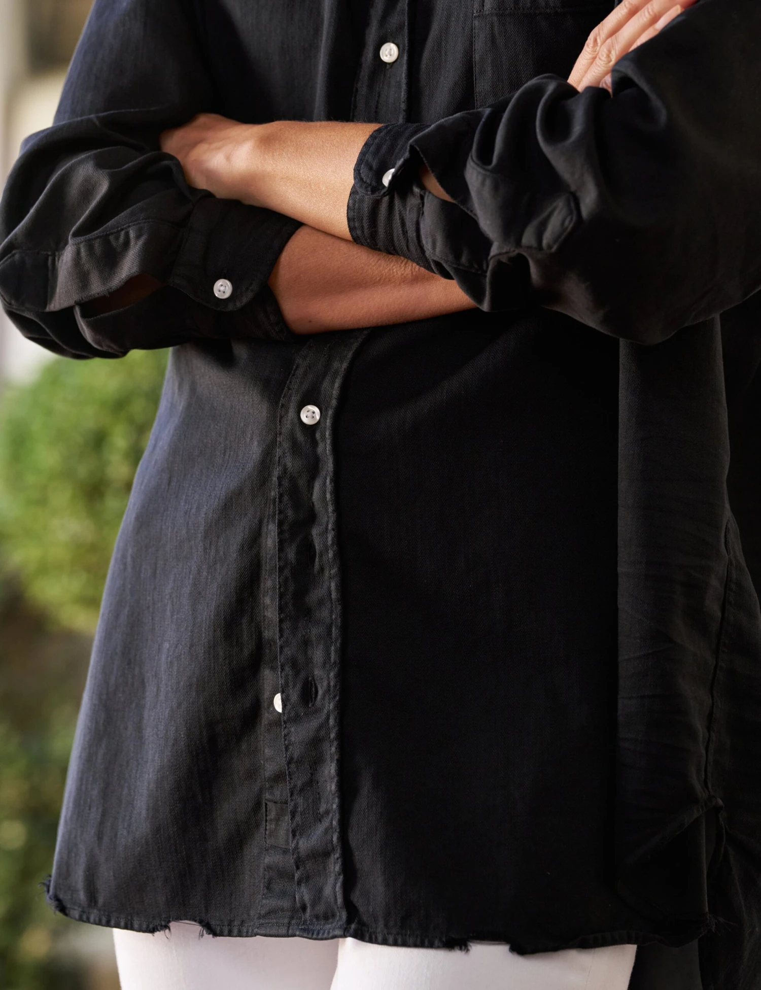 SHIRLEY Black, Famous Denim 3 SHIRLEY Black, Famous Denim - Image 3