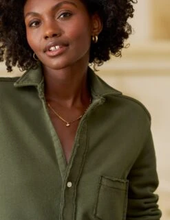 EILEEN Caper, Triple Fleece -Frank And Eileen Shop 46 LABEILEENF CAPE ILLUSION04 BCKD MILAN SU25 AUGUST 1617 sRGB