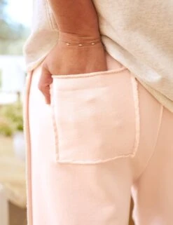 BELLA Vintage Rose, Triple Fleece -Frank And Eileen Shop 72 LAB643TF VROS LAB516NTF HTWM Model MicheleOullet 24RE 0538 sRGB