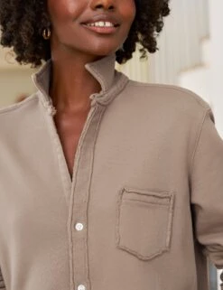 EILEEN Toasted, Triple Fleece -Frank And Eileen Shop 72 LABEILEENF TOAS JAMESON 1980 MILAN SU25 AUGUST 2624 sRGB 1