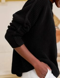 MONTECITO SWEATER Black, Pure Italian Cotton -Frank And Eileen Shop 84 SWEATER02 BLKK JAMESONSK WTL PALOMA SU25 JULY 4463 sRGB