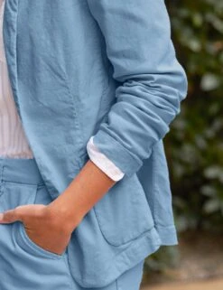 DUBLIN Hydrangea, Italian Performance Linen 6 DUBLIN Hydrangea, Italian Performance Linen -Frank And Eileen Shop 87 WATERFORD HYDL BARRY WWSS DUBLIN HYDL Paloma Jonas 24SP 6668 sRGB