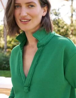 PATRICK Clover Green, Triple Fleece -Frank And Eileen Shop 91 WATERFORD WTL LAB510TF CLVR Model MicheleOullet 24RE 0250 sRGB