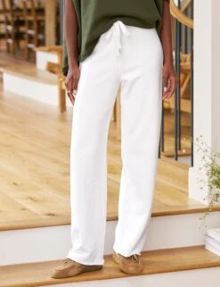 CATHERINE 29" White, Triple Fleece